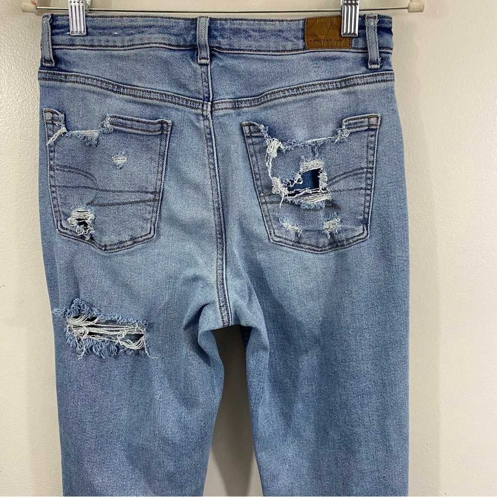 American Eagle Mom Jeans Distressed Stretch Size 6 - Picture 4 of 11